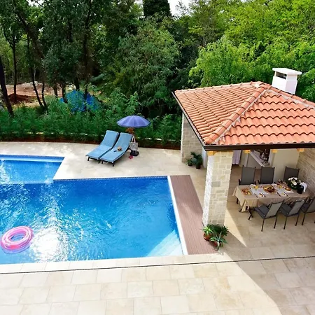 Maja For Max 5 Persons With Pool Gulici, Pet Friendly *
